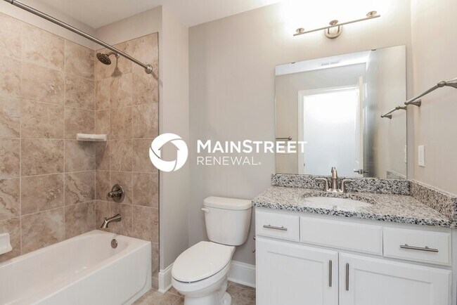 Building Photo - 4 Bedroom Pet-Friendly Home in Huntersville, NC with Main Street Renewal