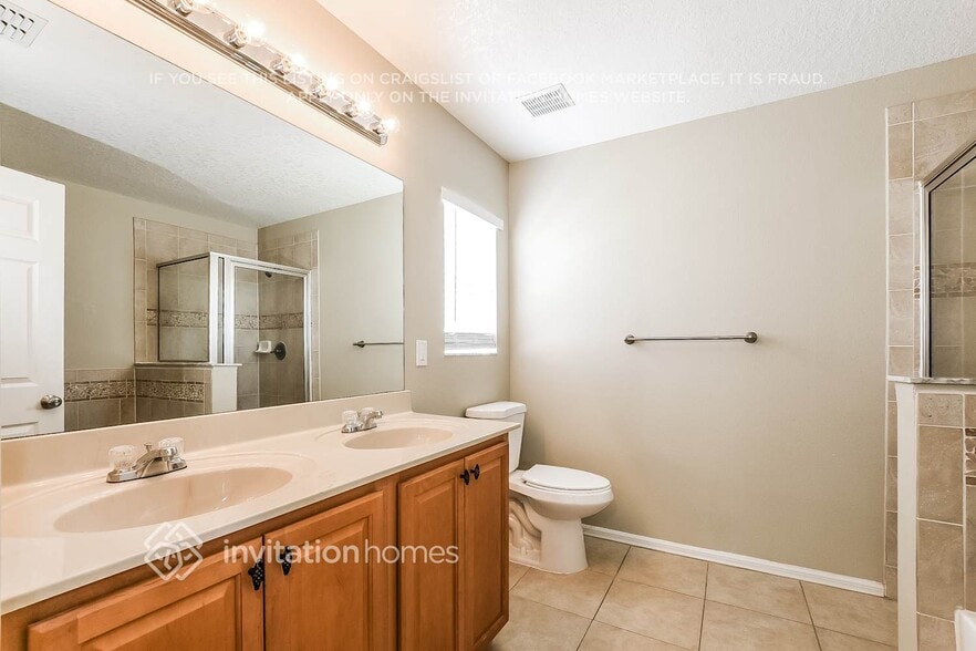 Building Photo - 15364 Galbi Dr