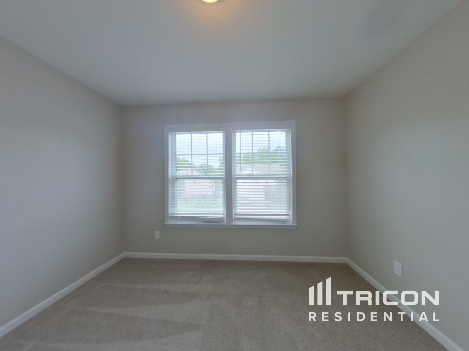 Building Photo - 606 Sawtooth Oak Drive