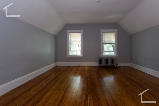 Building Photo - 116 Pearson Ave