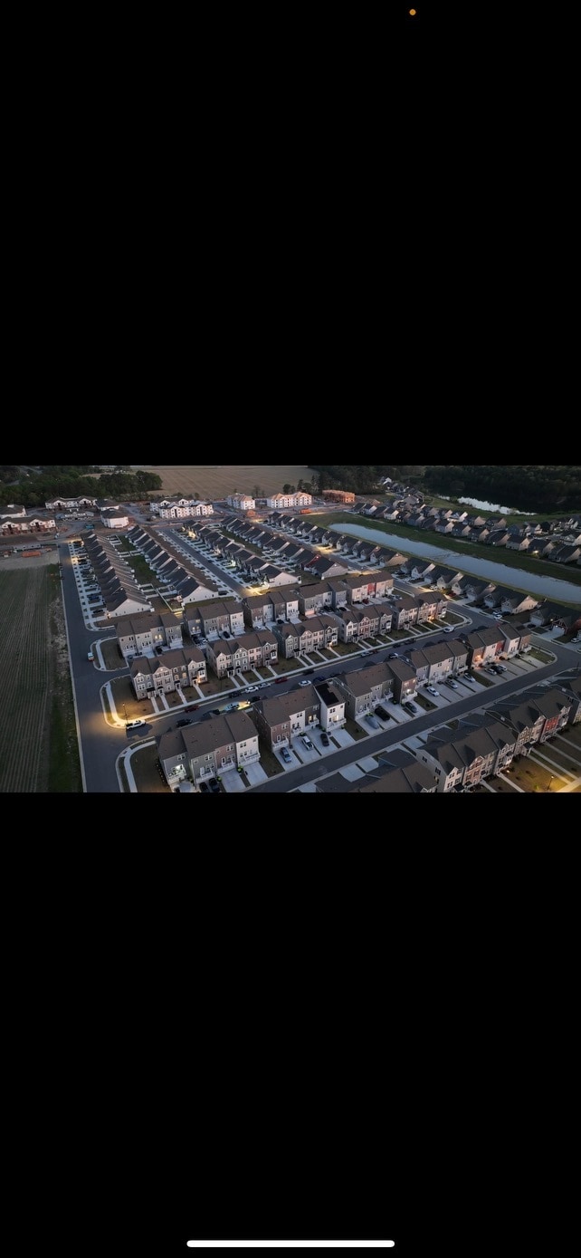 Building Photo - 140 Spring Grove Way