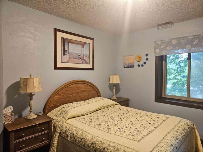 Building Photo - 608 Chateau Cir