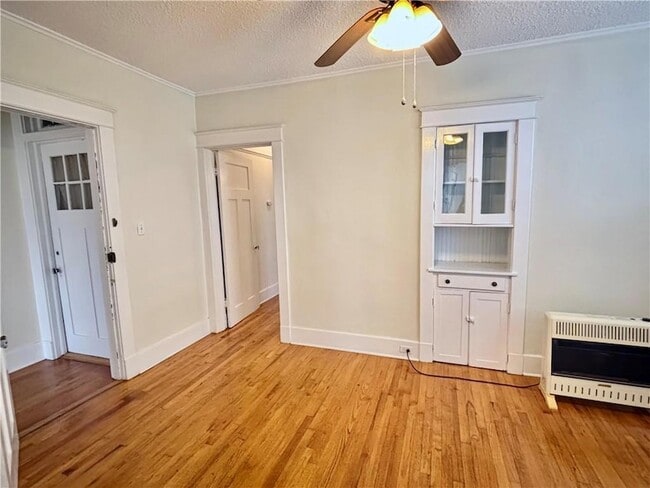 Building Photo - 7726 S Claiborne Ave