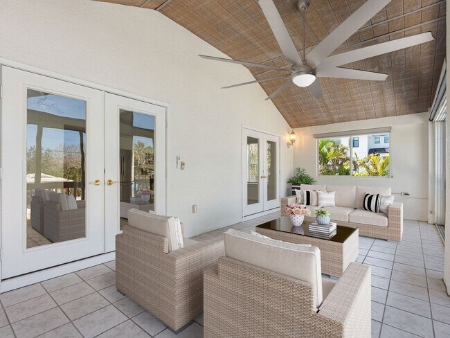 Building Photo - $500 OFF FIRST MONTHS RENT!