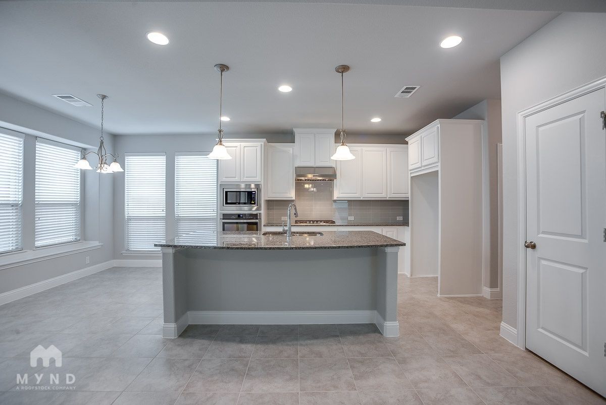 Building Photo - 120 Knight of Realm Blvd