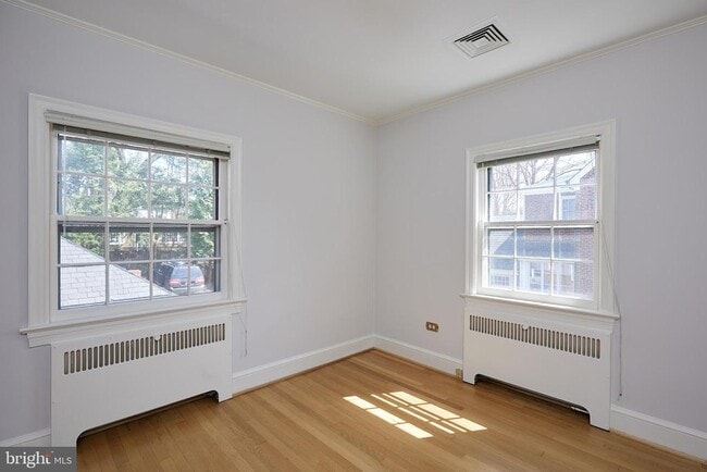 Building Photo - 5135 Massachusetts Ave
