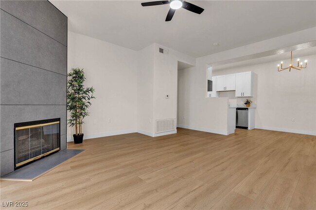 Building Photo - 3318 N Decatur Blvd