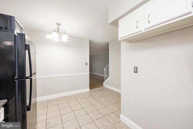 Building Photo - 328 Carlyn Ct