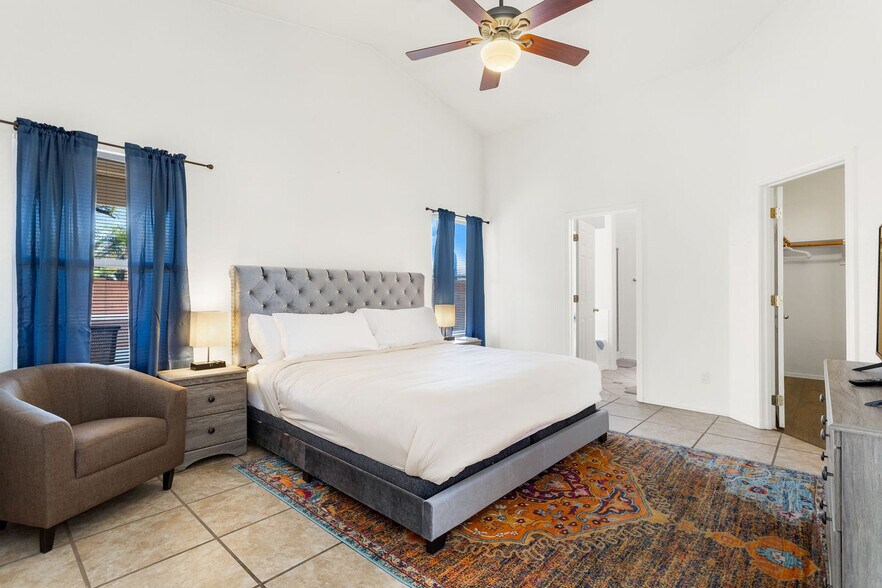 Building Photo - 7435 W Sonesta Dr