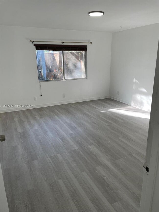 Building Photo - 2060 SW 90th Ave