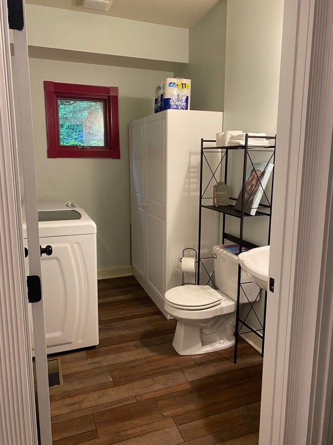 Building Photo - 512 Riverwalk Rdg Rd