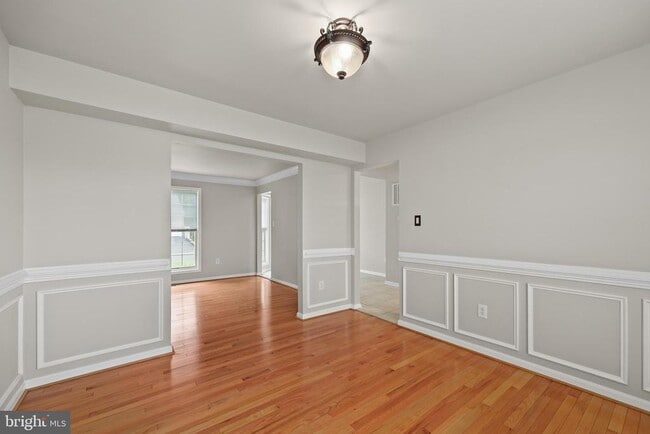 Building Photo - 16 Varone Dr