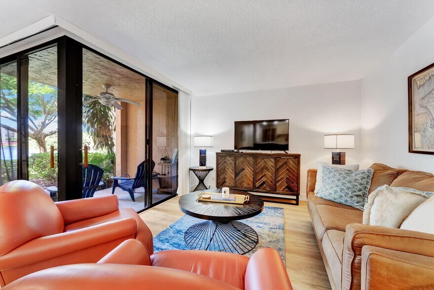 Building Photo - 955 Dotterel Rd