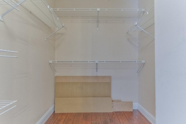 Building Photo - 6402 Del Monte Dr