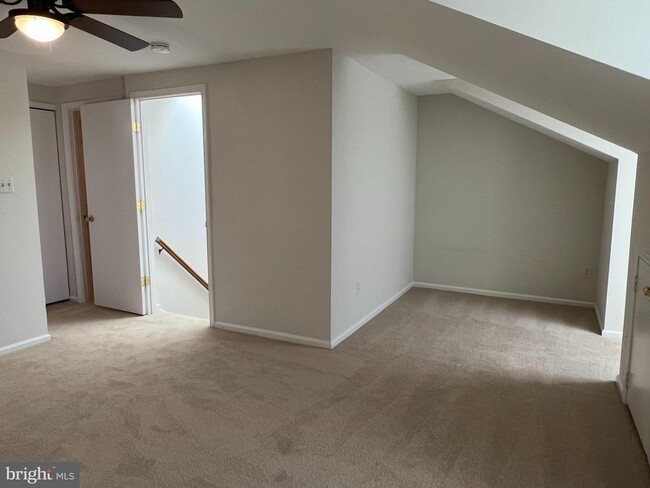 Building Photo - 6015 Netherton St