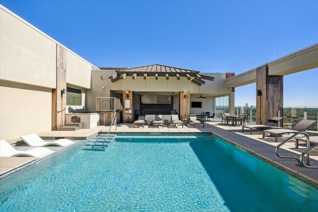 Building Photo - 9870 Gaylord Dr