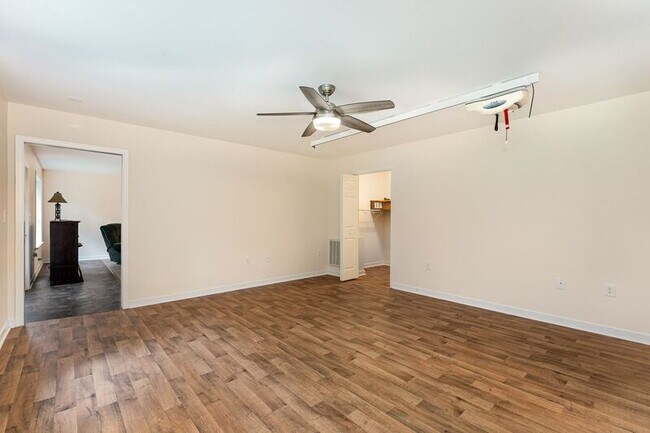 Building Photo - 7189 Tumbleweed Pl