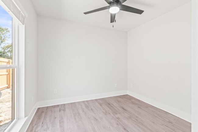 Building Photo - 20048 County Rd 4118