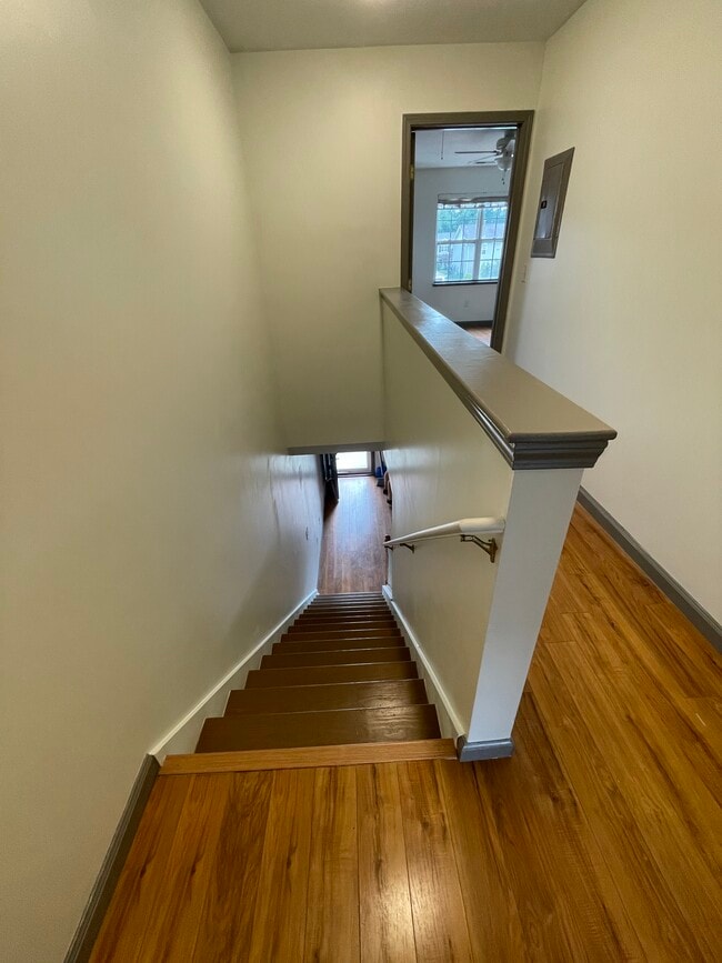 Building Photo - 41 Stafford Ct