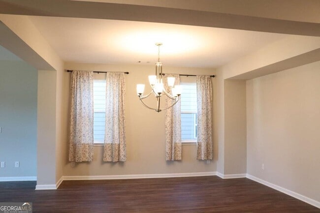 Building Photo - 4376 Waxwing St