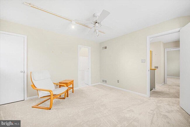 Building Photo - 4838 Drummond Ave