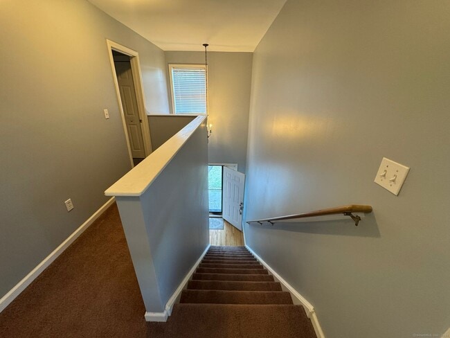 Building Photo - 59 Gilbert Ln