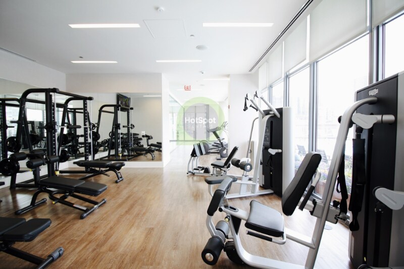 Building Photo - 355 W Chestnut St