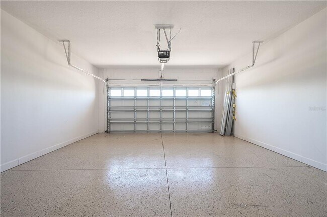 Building Photo - 7212 Paradiso Dr