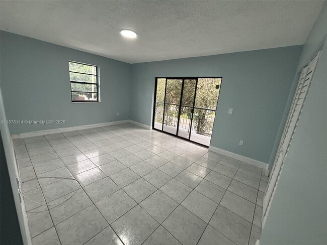 Building Photo - 384 NW 93rd St