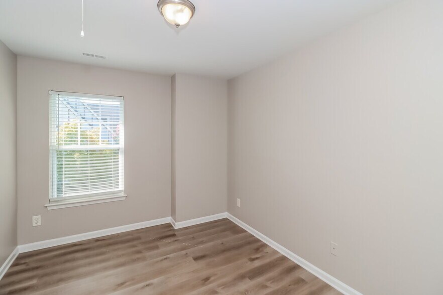 Building Photo - 13764 Aldenbrook Dr