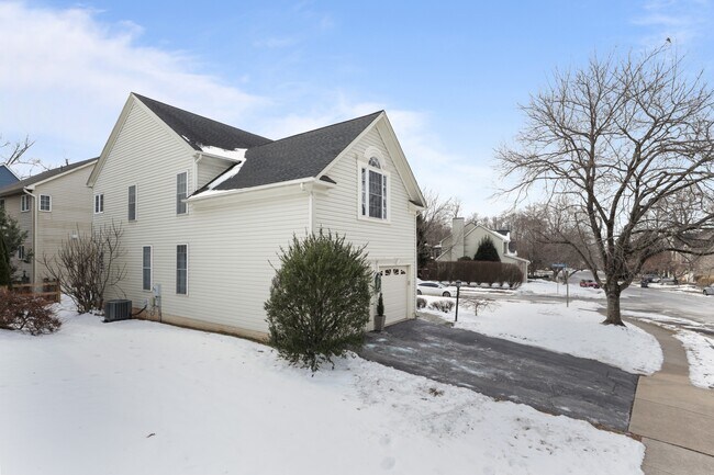 Building Photo - 47627 Rhyolite Pl