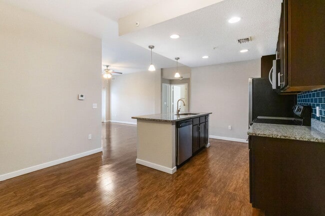 Building Photo - 3611 High Ridge Rd