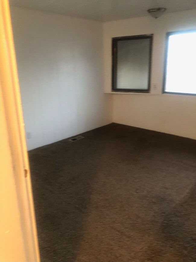 Building Photo - Welcome to the 3 Bedroom Mobile Home in Thornton! Located in the vibrant city of Denver, CO
