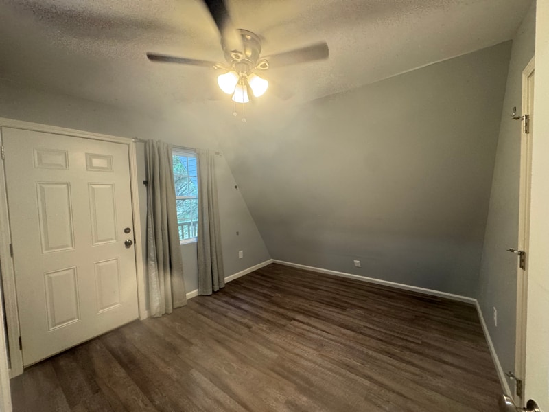 Building Photo - 351 Valley View Cir SE