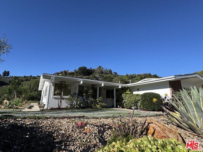 Building Photo - 1271 El Hito Cir