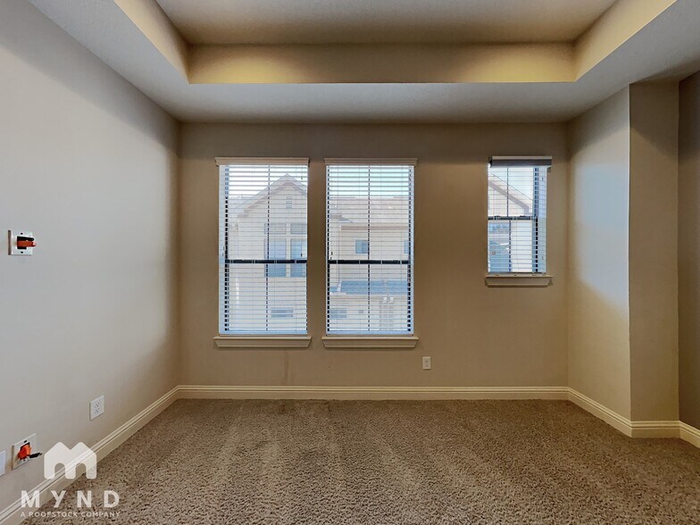 Building Photo - 5213 Eigel St