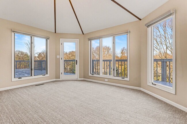 Building Photo - 841 Turnbridge Cir