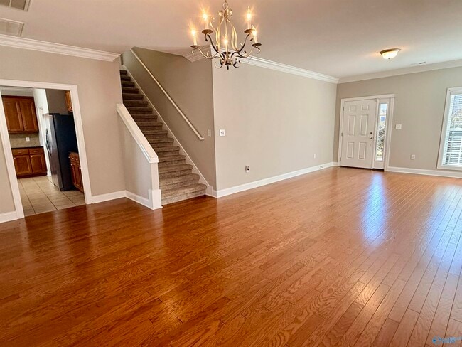 Building Photo - 5031 SE Valley Cove Dr