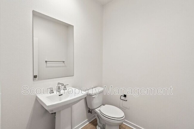 Building Photo - 45079 Via Vela Via