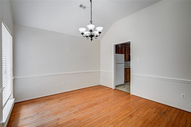 Building Photo - 6106 Grand Glen Ct