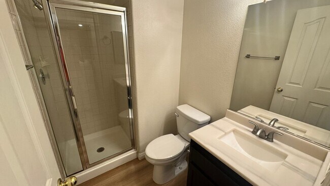 Building Photo - Summerlin 4 bedroom 3 car garage