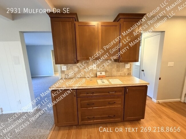 Building Photo - 2931 Mulford Dr SE