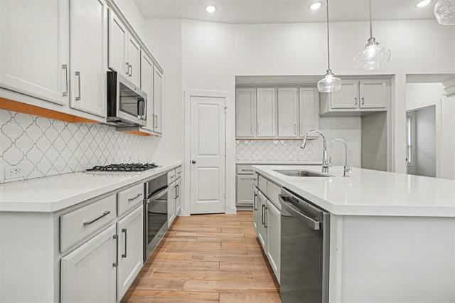 Building Photo - 13024 Sapphire Lake Ln