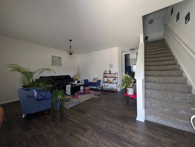Building Photo - 3765 St James Ct