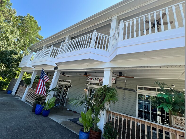 Building Photo - 1131 N Atlantic Ave