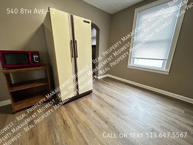 Building Photo - 540 8th Ave