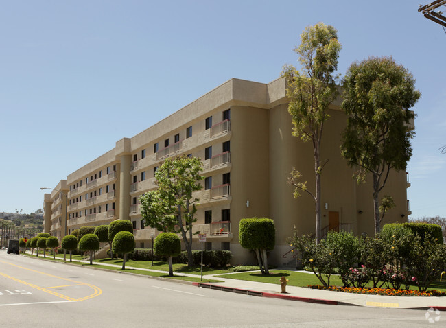 Building Photo - Baldwin Villa Plaza