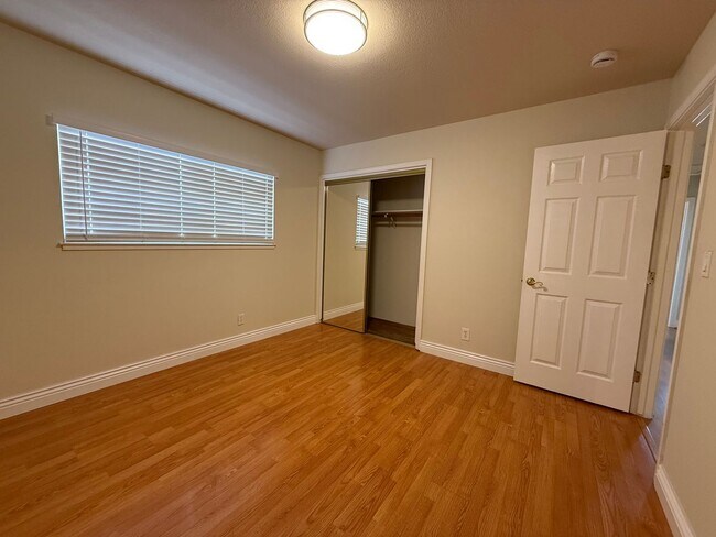 Building Photo - Beautiful Home In The Heart of Berryessa Area