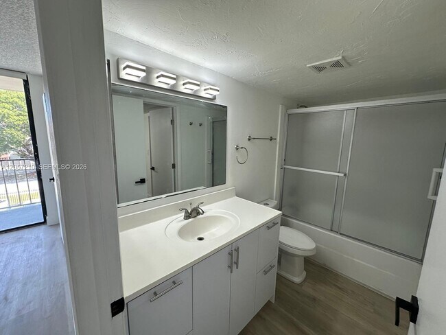 Building Photo - 8000 SW 149th Ave