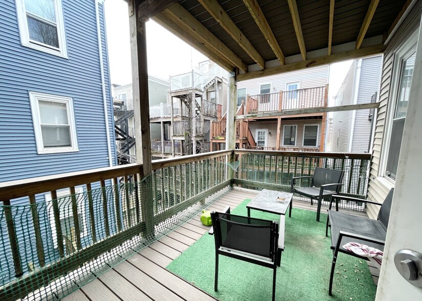 Building Photo - 31 Rawson St